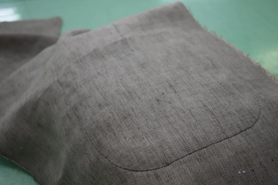 〜ジャケットのパッチポケットの作製風景より〜